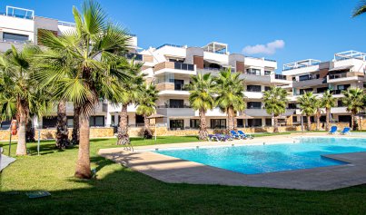 Apartment - Resale - Los Altos -
                Los Altos