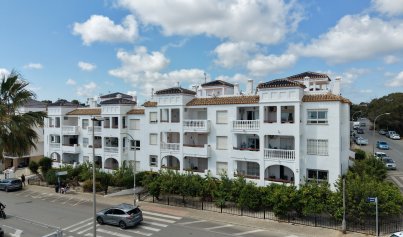 Apartment - Resale - Orihuela Costa -
                Villamartin