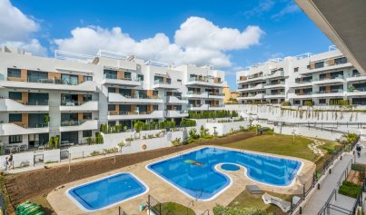 Apartment - Resale - Villamartín -
                Villamartin