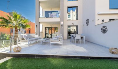 Appartement / flat - Herverkoop - Orihuela Costa - Villamartin