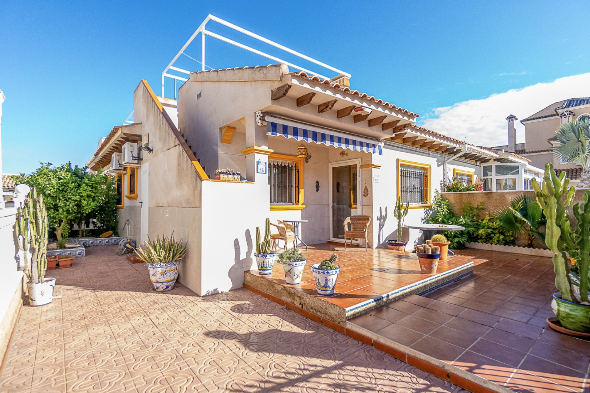 Återförsäljning - Bungalow -
La Zenia