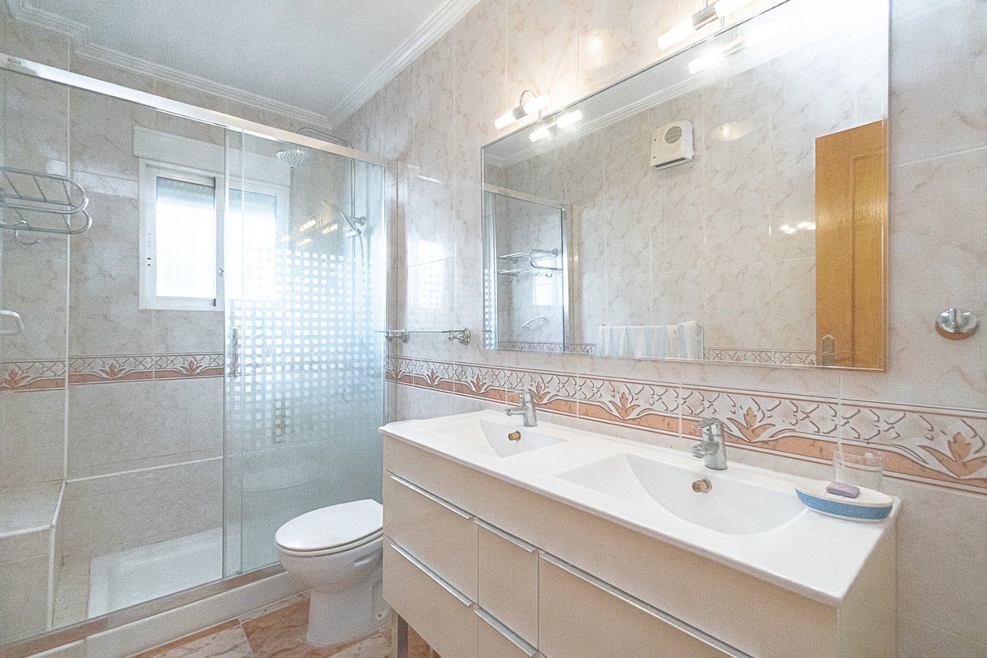 Återförsäljning - Bungalow -
La Zenia