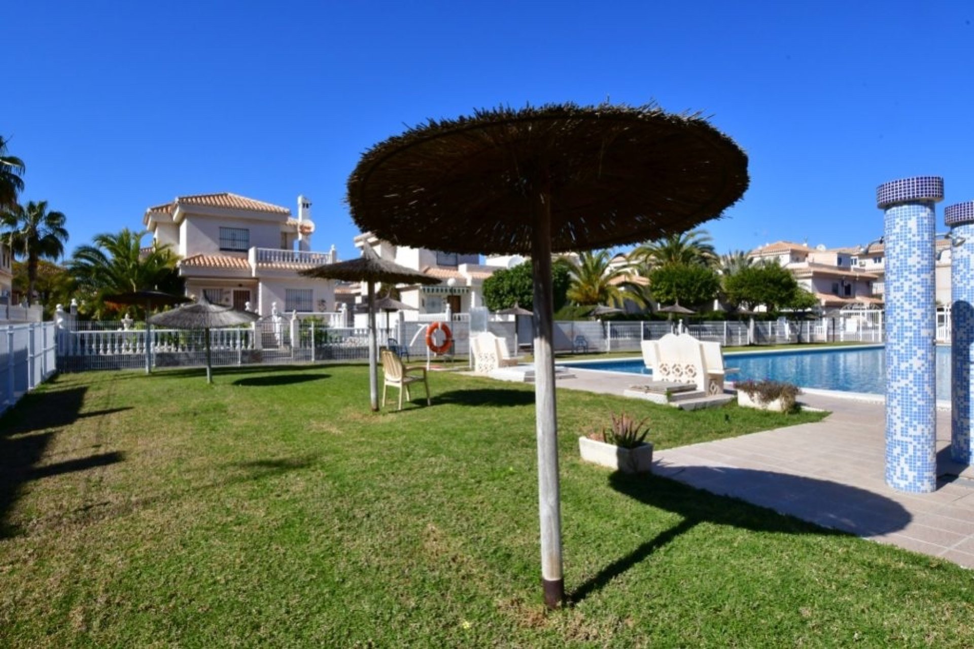 Återförsäljning - Bungalow -
Orihuela Costa - Playa Flamenca
