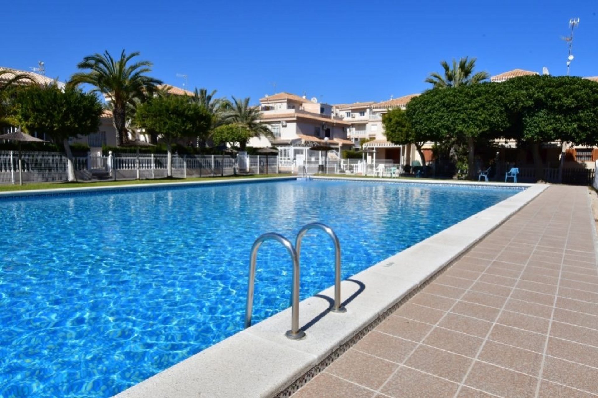 Återförsäljning - Bungalow -
Orihuela Costa - Playa Flamenca