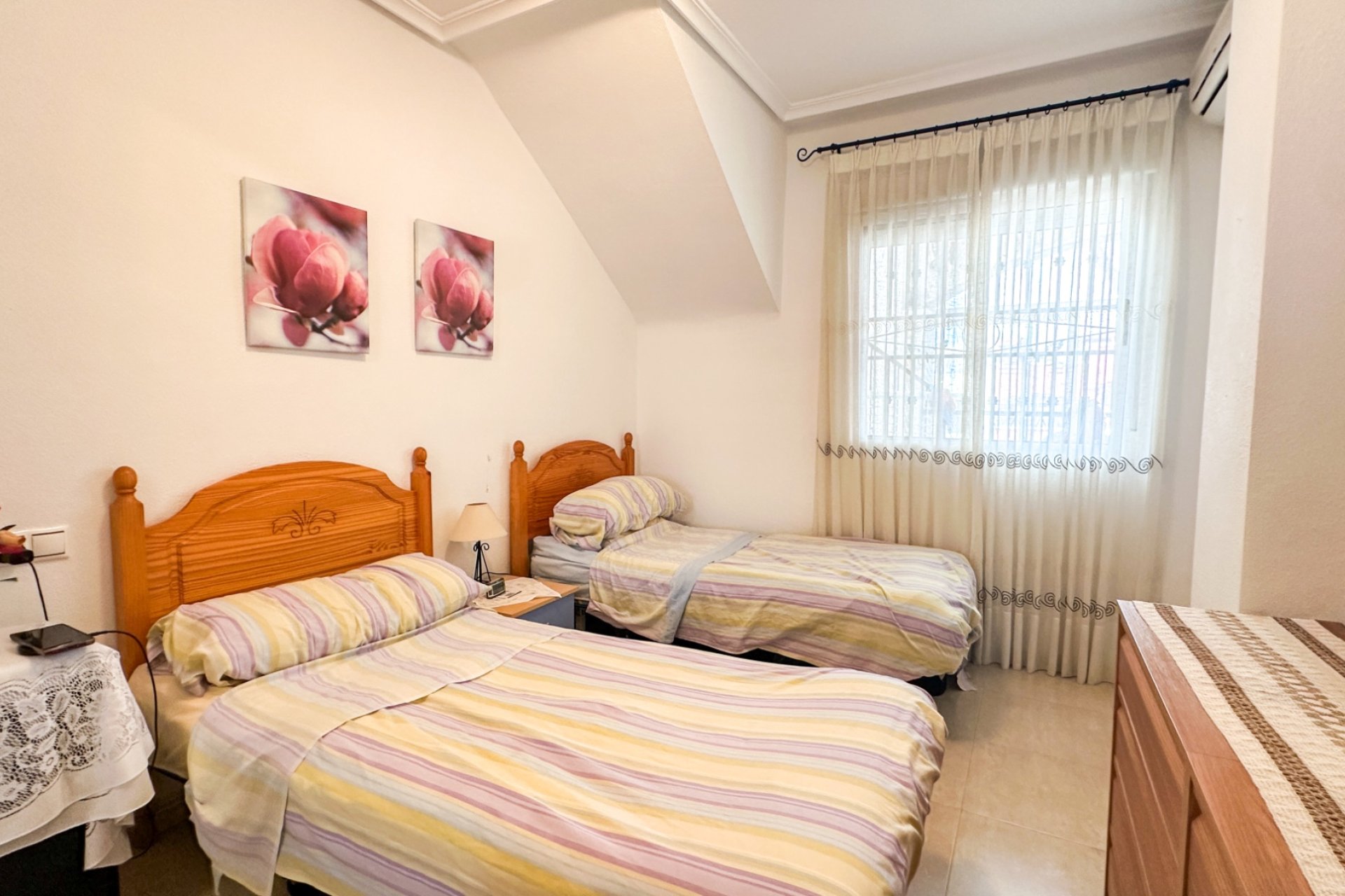 Återförsäljning - Bungalow -
Orihuela Costa - Punta Prima