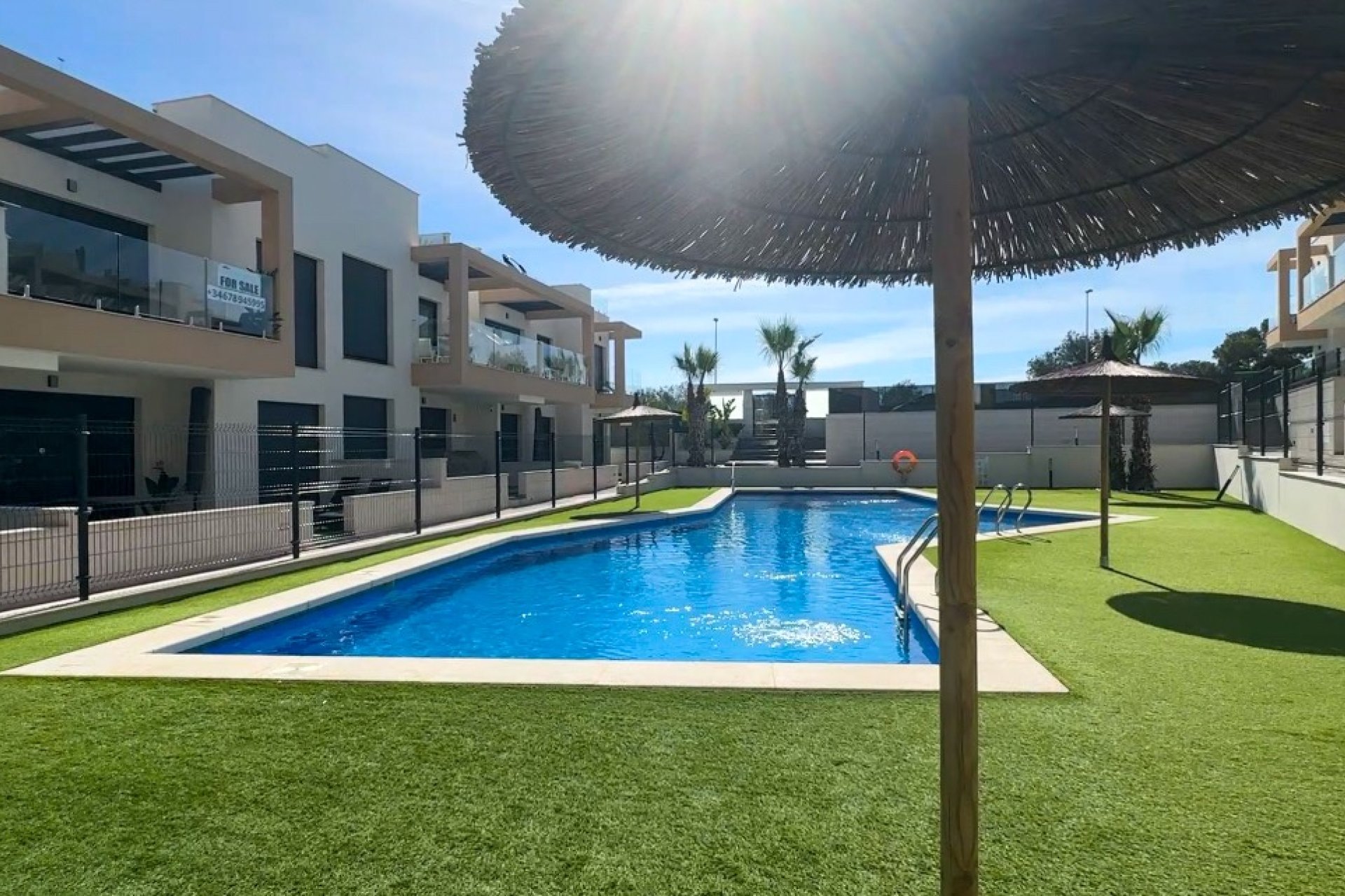 Återförsäljning - Bungalow -
Orihuela Costa - Villamartin