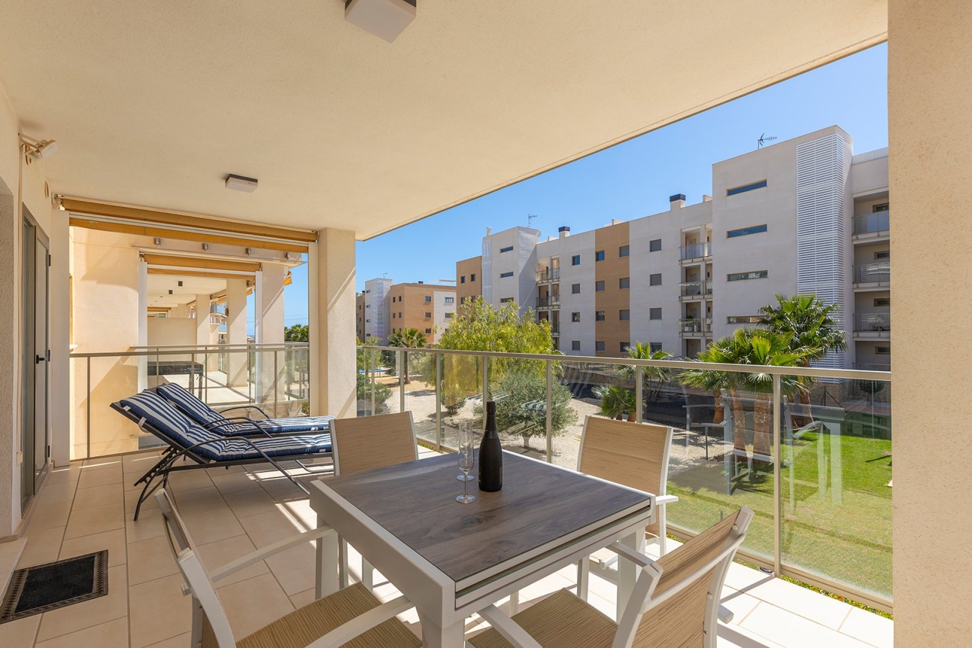 Återförsäljning - Lägenhet -
Orihuela Costa - La Zenia