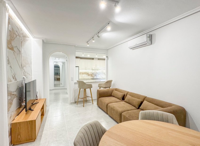 Återförsäljning - Lägenhet -
Orihuela Costa - Lomas de Campoamor