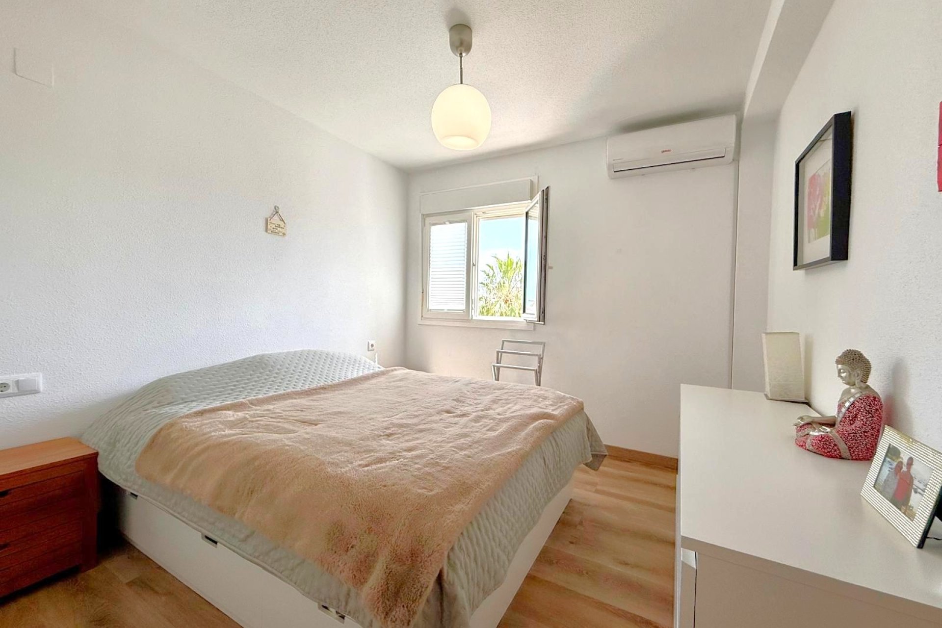 Återförsäljning - Lägenhet -
Orihuela Costa - Villamartin