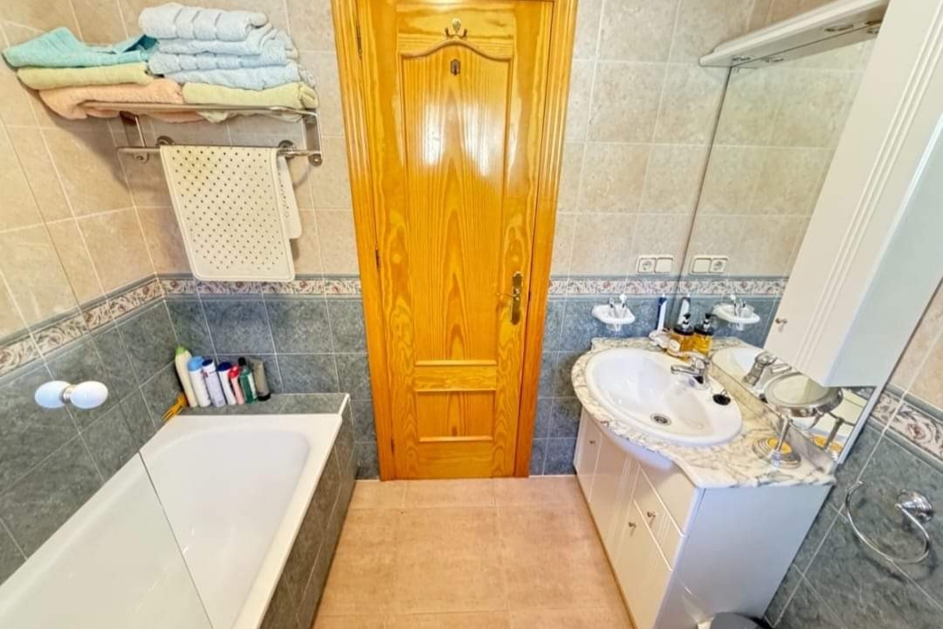 Återförsäljning - Lägenhet -
Orihuela Costa - Villamartin