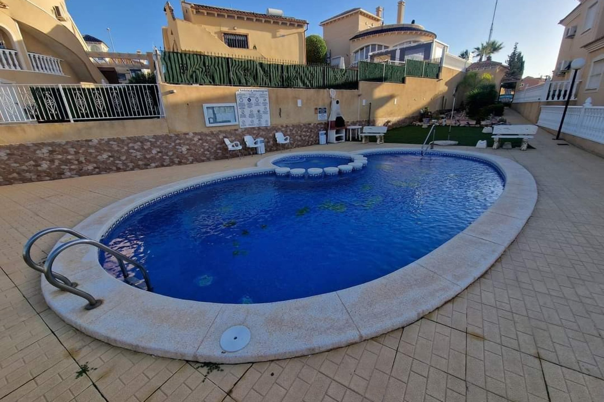 Återförsäljning - Lägenhet -
Orihuela Costa - Villamartin
