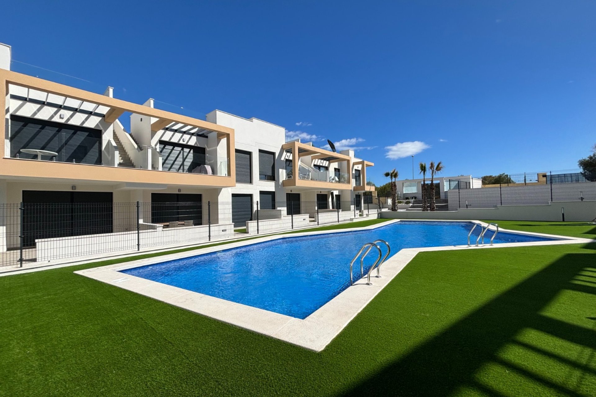 Återförsäljning - Lägenhet -
Orihuela Costa - Villamartin