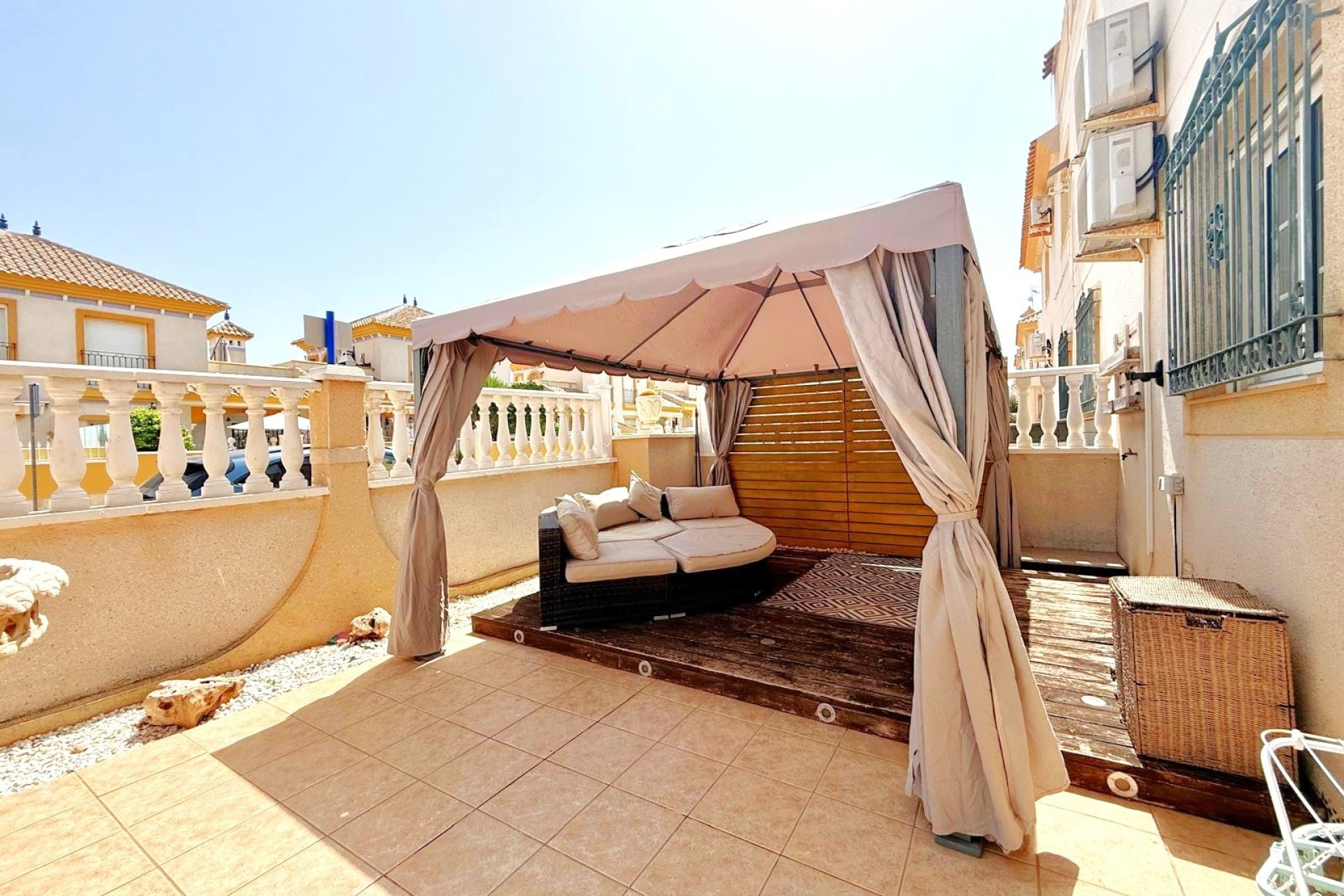 Återförsäljning - Lägenhet -
Orihuela Costa - Villamartin