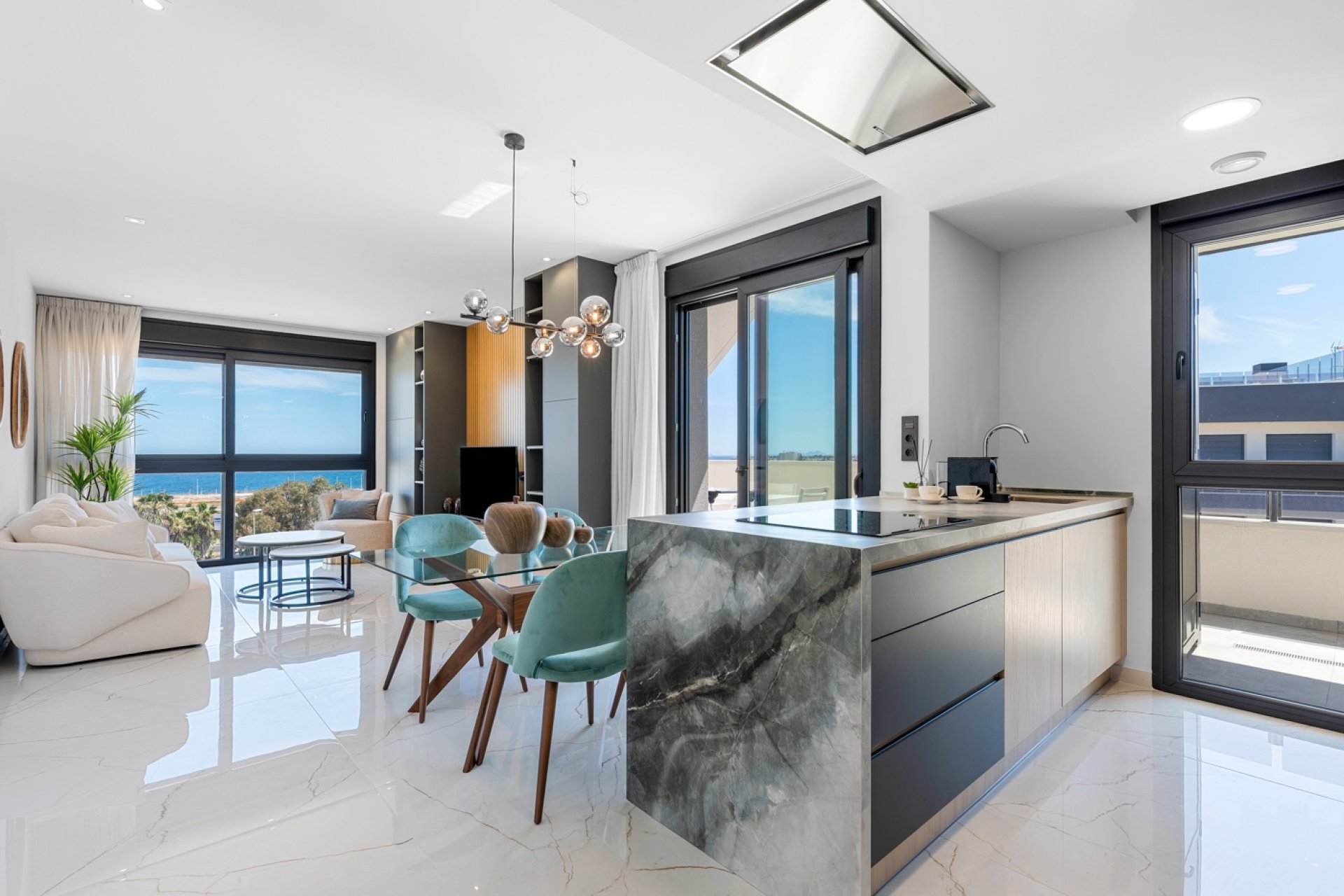 Återförsäljning - Lägenhet -
Orihuela Costa