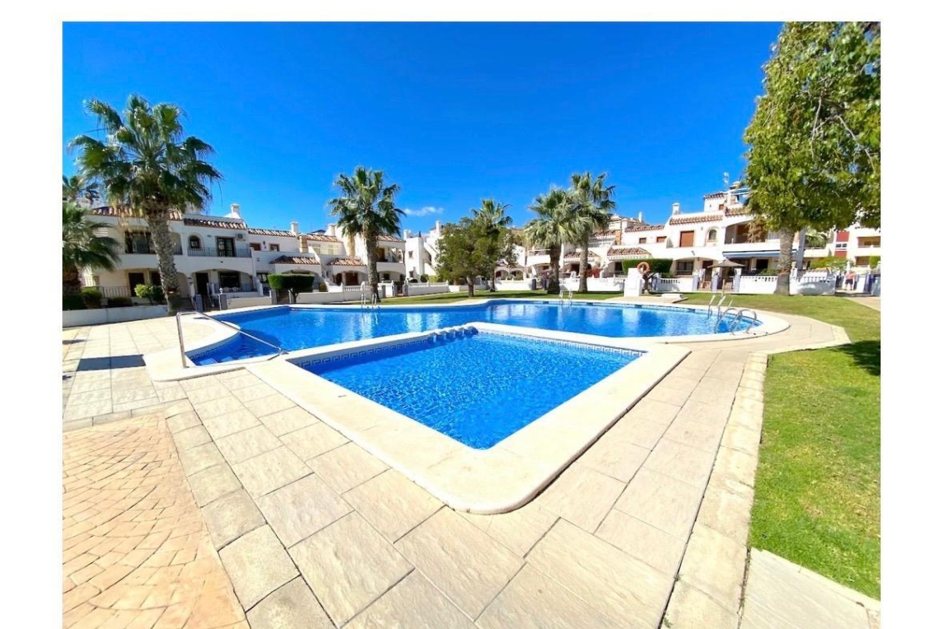 Återförsäljning - Lägenhet -
Playa Flamenca - Orihuela Costa