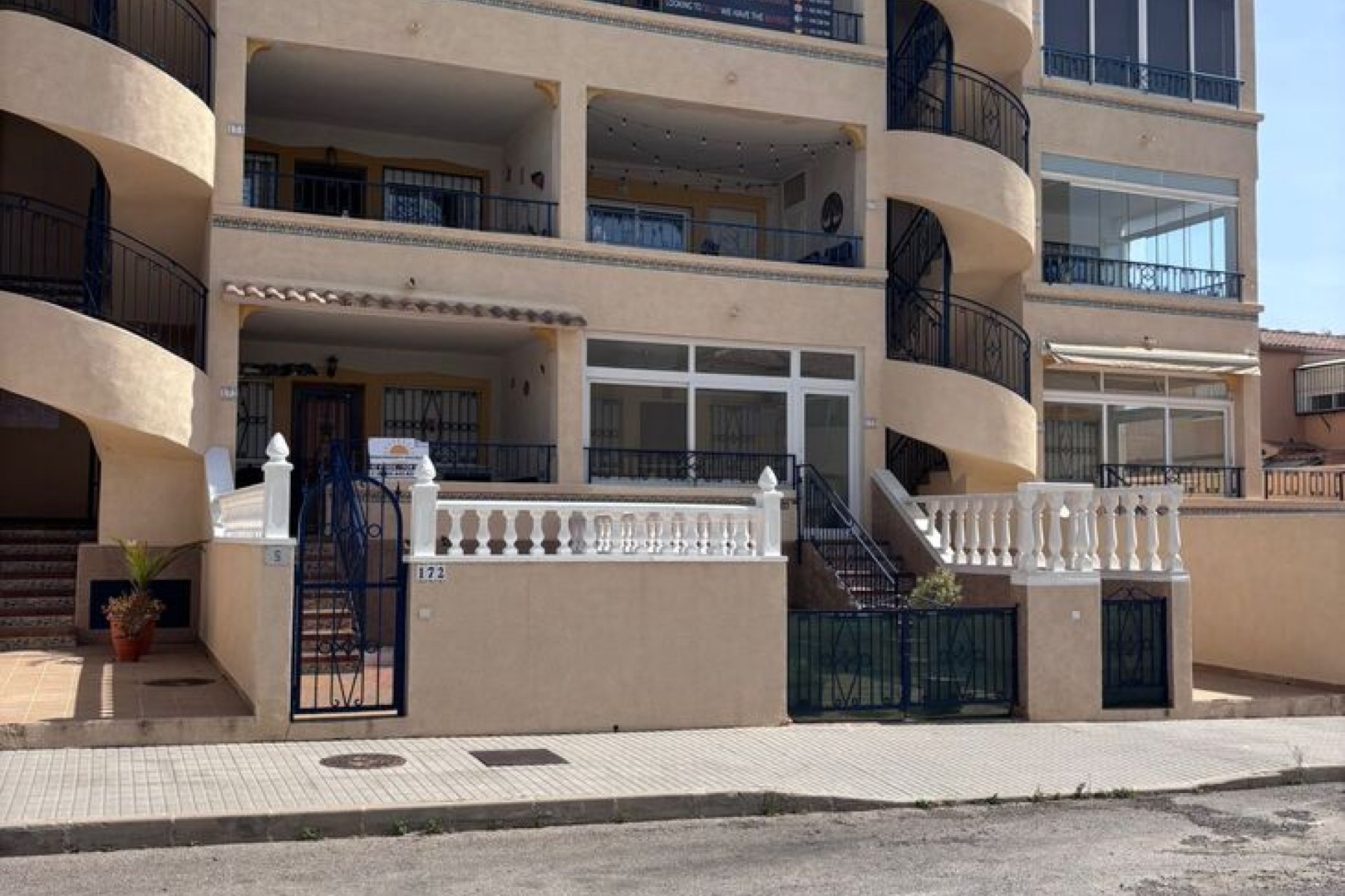 Återförsäljning - Lägenhet -
Punta Prima - Costa Blanca