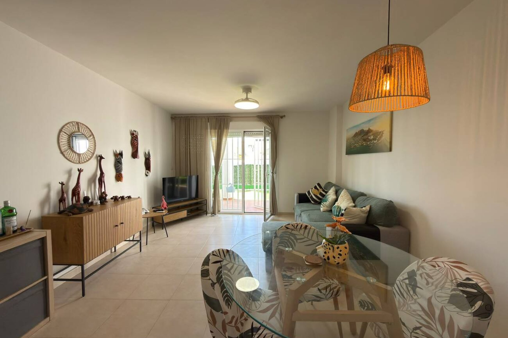 Återförsäljning - Lägenhet -
Villamartín - La Fuente