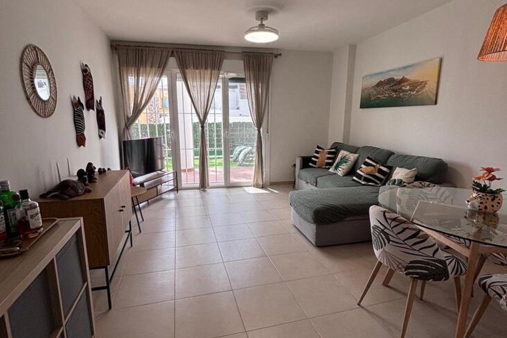 Återförsäljning - Lägenhet -
Villamartín - La Fuente