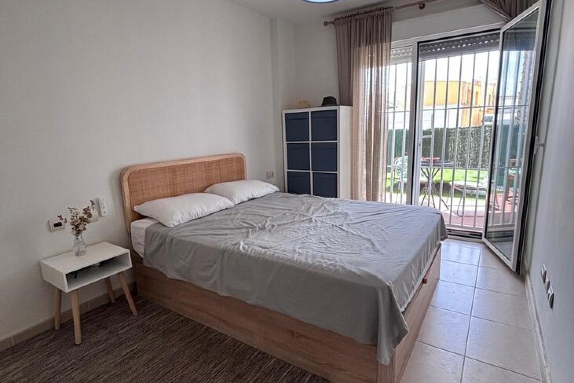 Återförsäljning - Lägenhet -
Villamartín - La Fuente