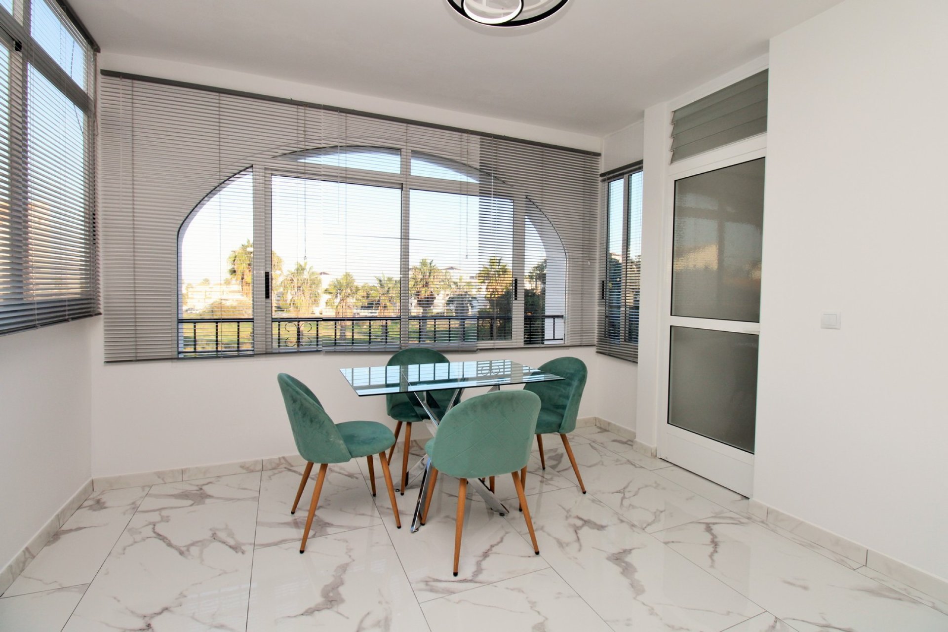 Återförsäljning - Lägenhet -
Villamartín - Villamartin