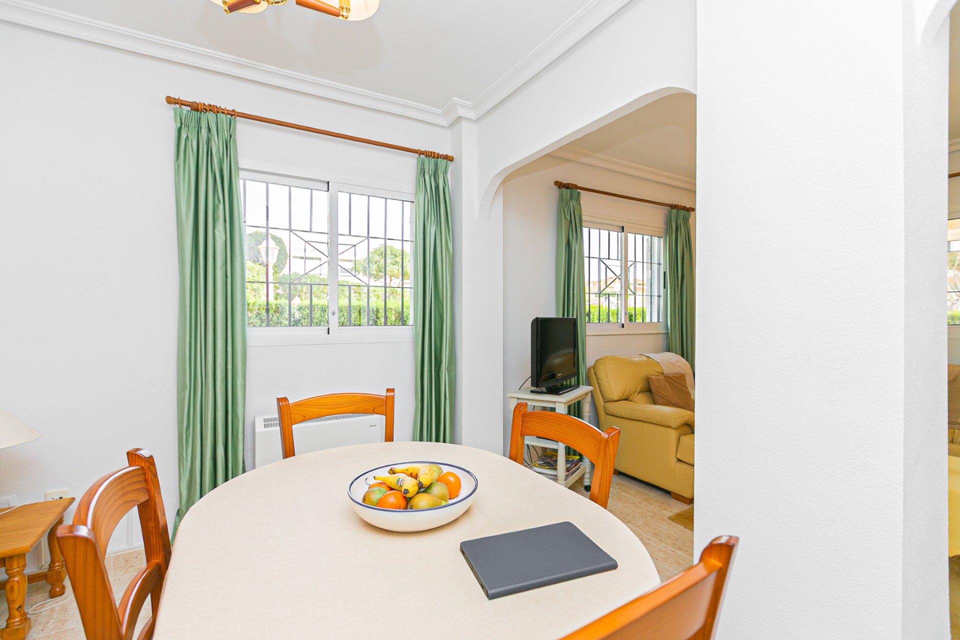 Återförsäljning - Quad House -
Playa Flamenca - Zenia Mar