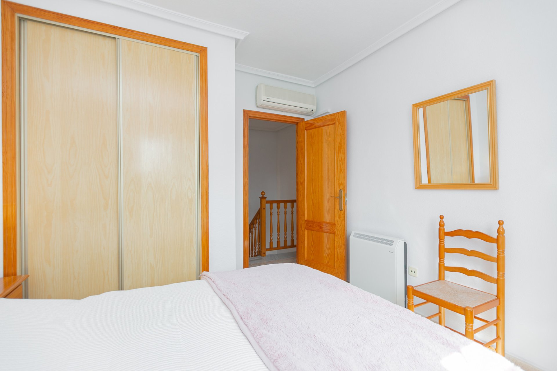 Återförsäljning - Quad House -
Playa Flamenca - Zenia Mar