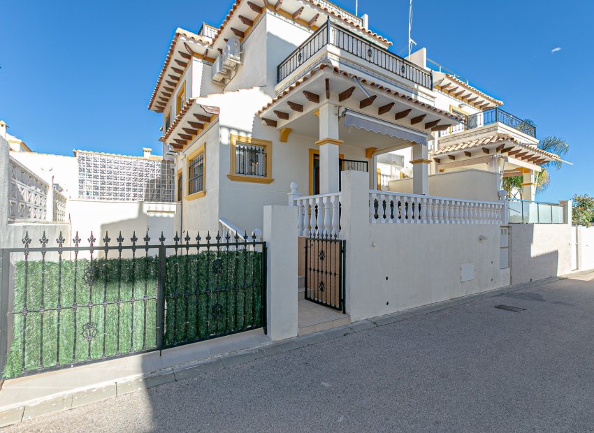 Återförsäljning - Quad House -
Playa Flamenca