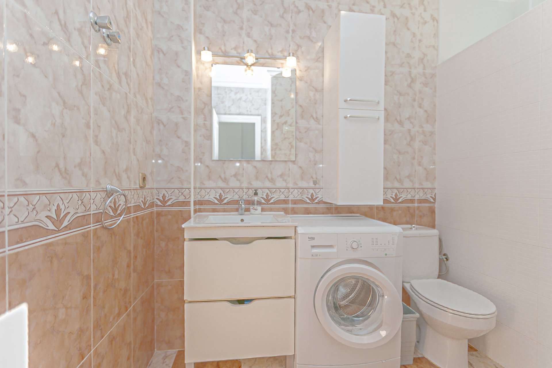 Återförsäljning - Quad House -
Playa Flamenca