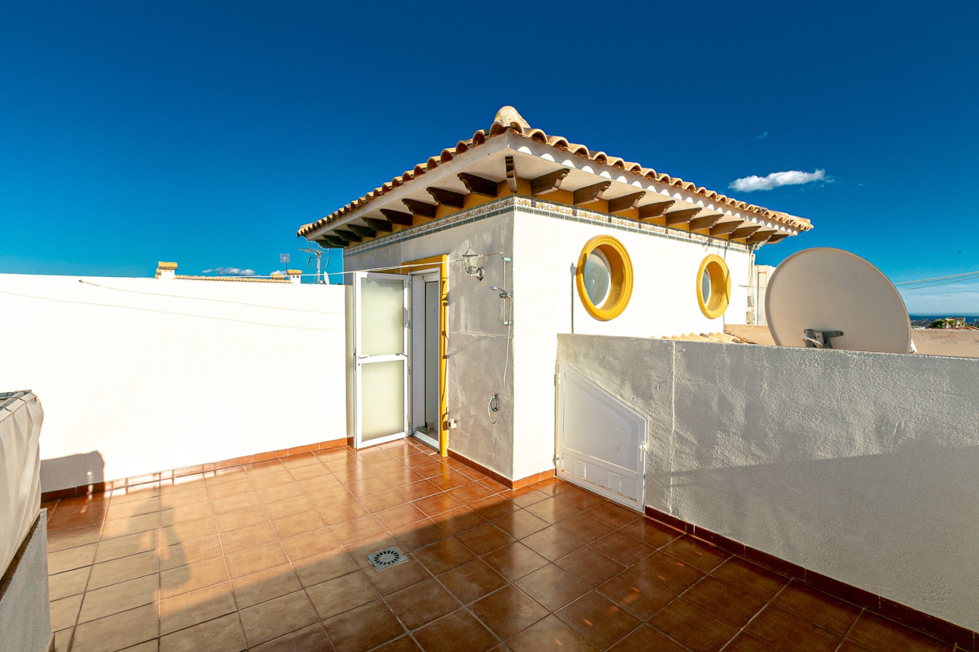 Återförsäljning - Quad House -
Playa Flamenca