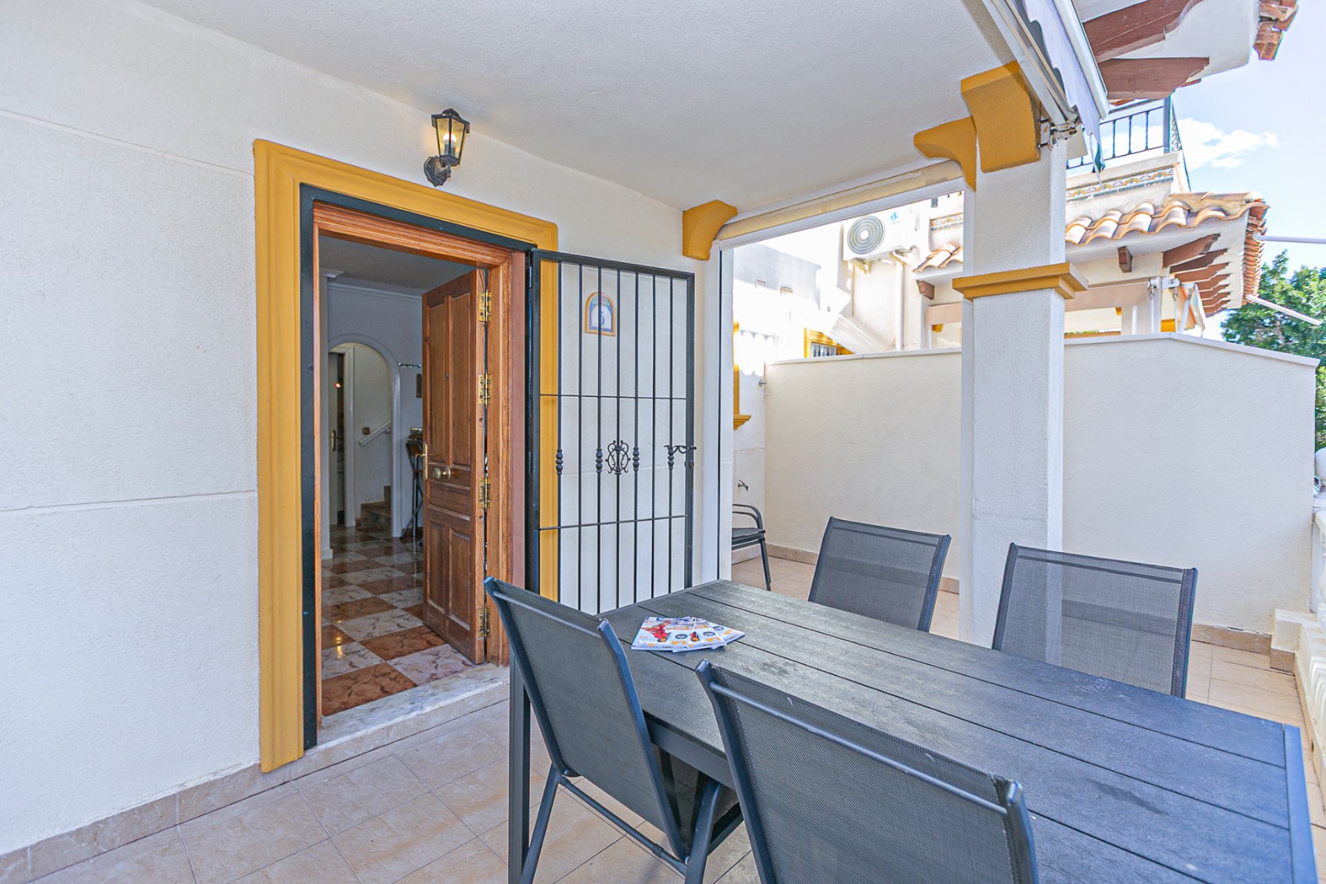 Återförsäljning - Quad House -
Playa Flamenca