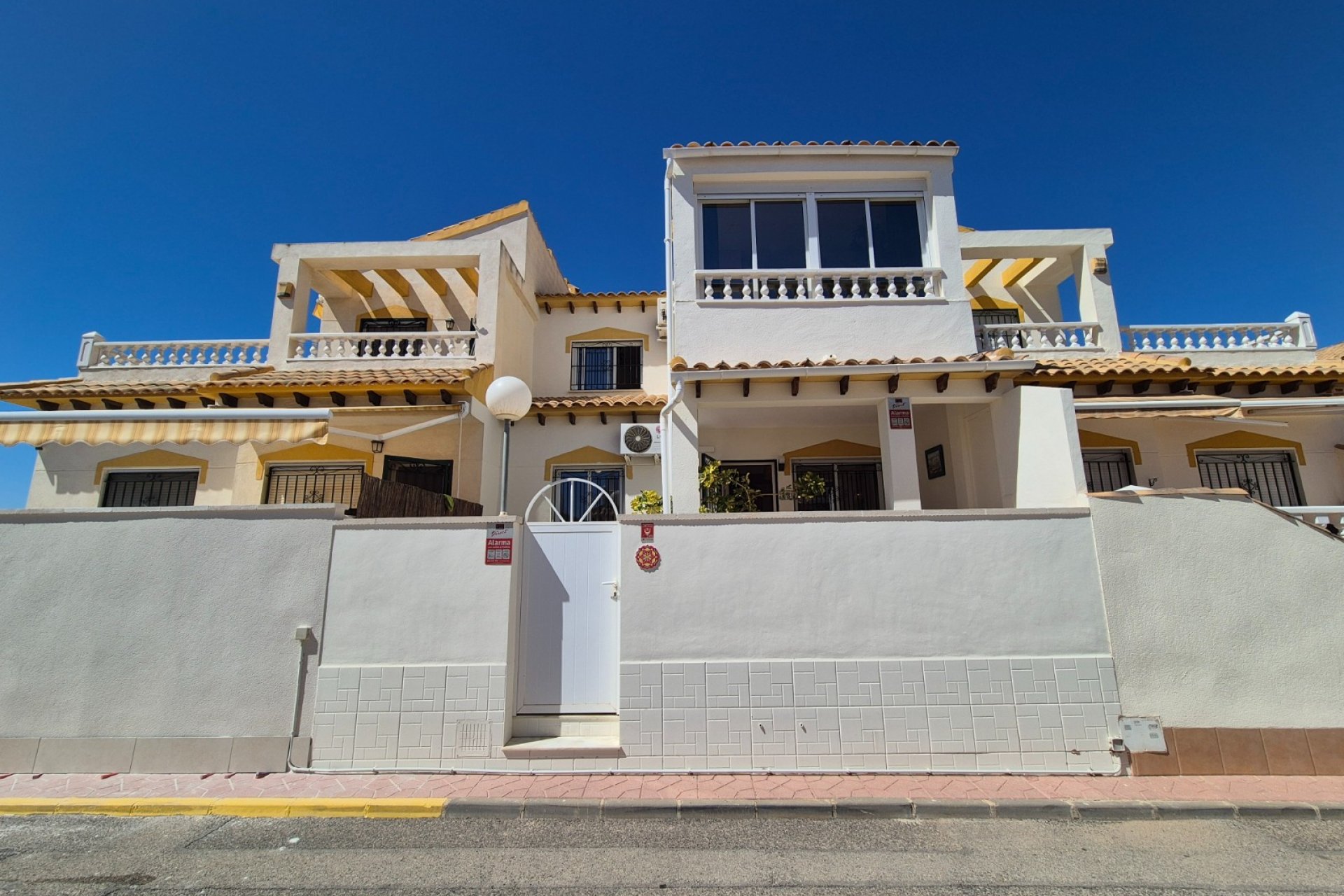 Återförsäljning - Radhus -
Alicante - La Florida