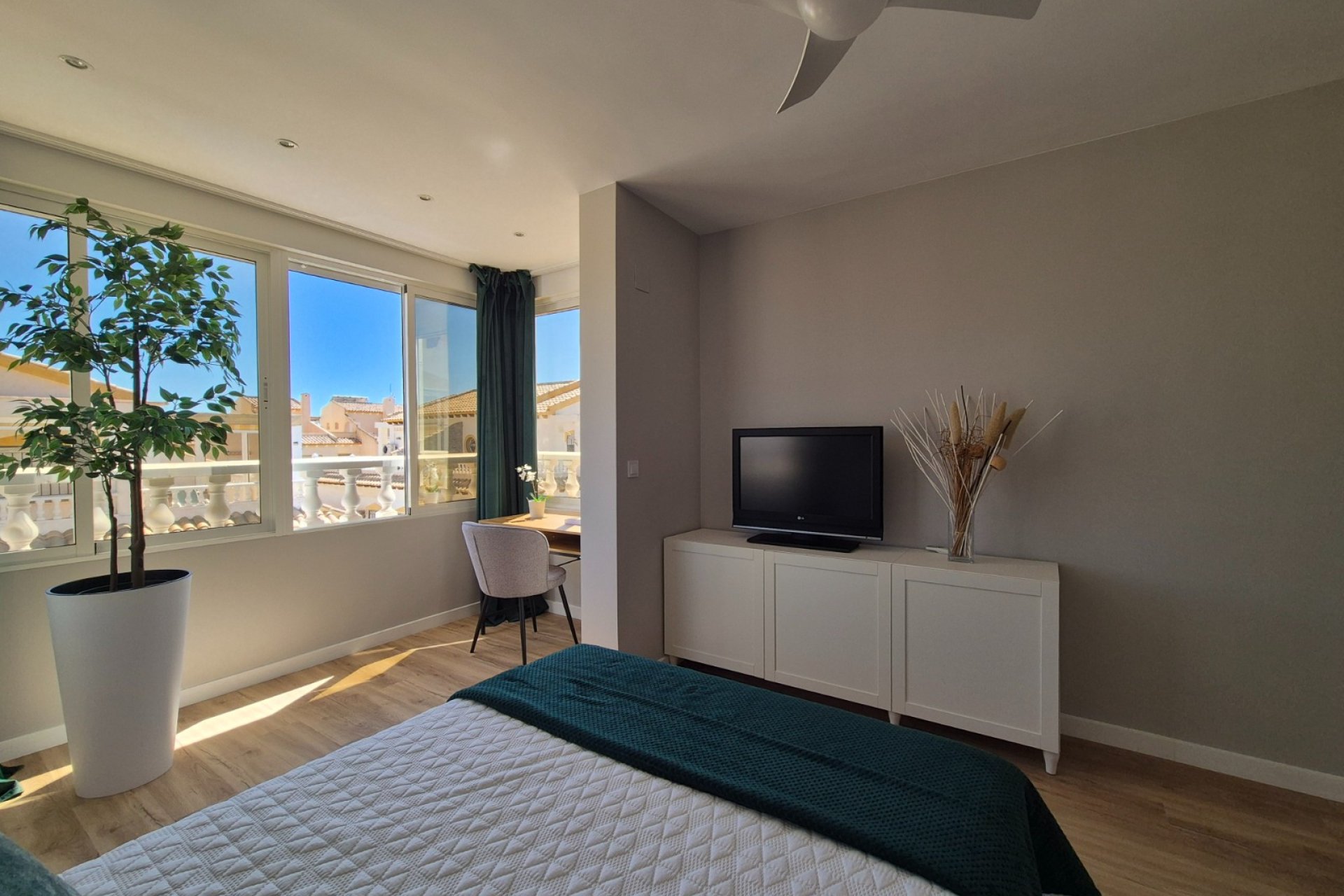Återförsäljning - Radhus -
Alicante - La Florida