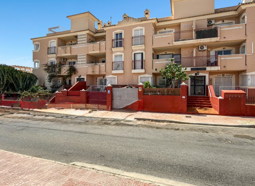 Återförsäljning - Radhus -
Orihuela Costa - La Florida