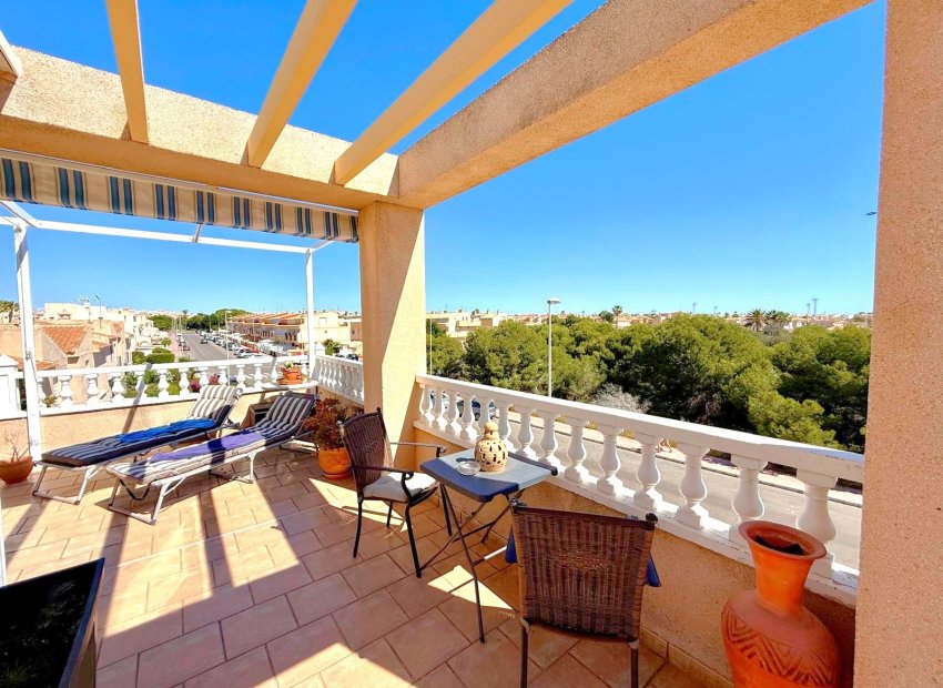 Återförsäljning - Radhus -
Orihuela Costa - Playa Flamenca