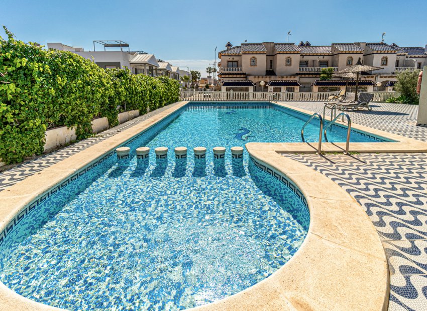 Återförsäljning - Radhus -
Playa Flamenca