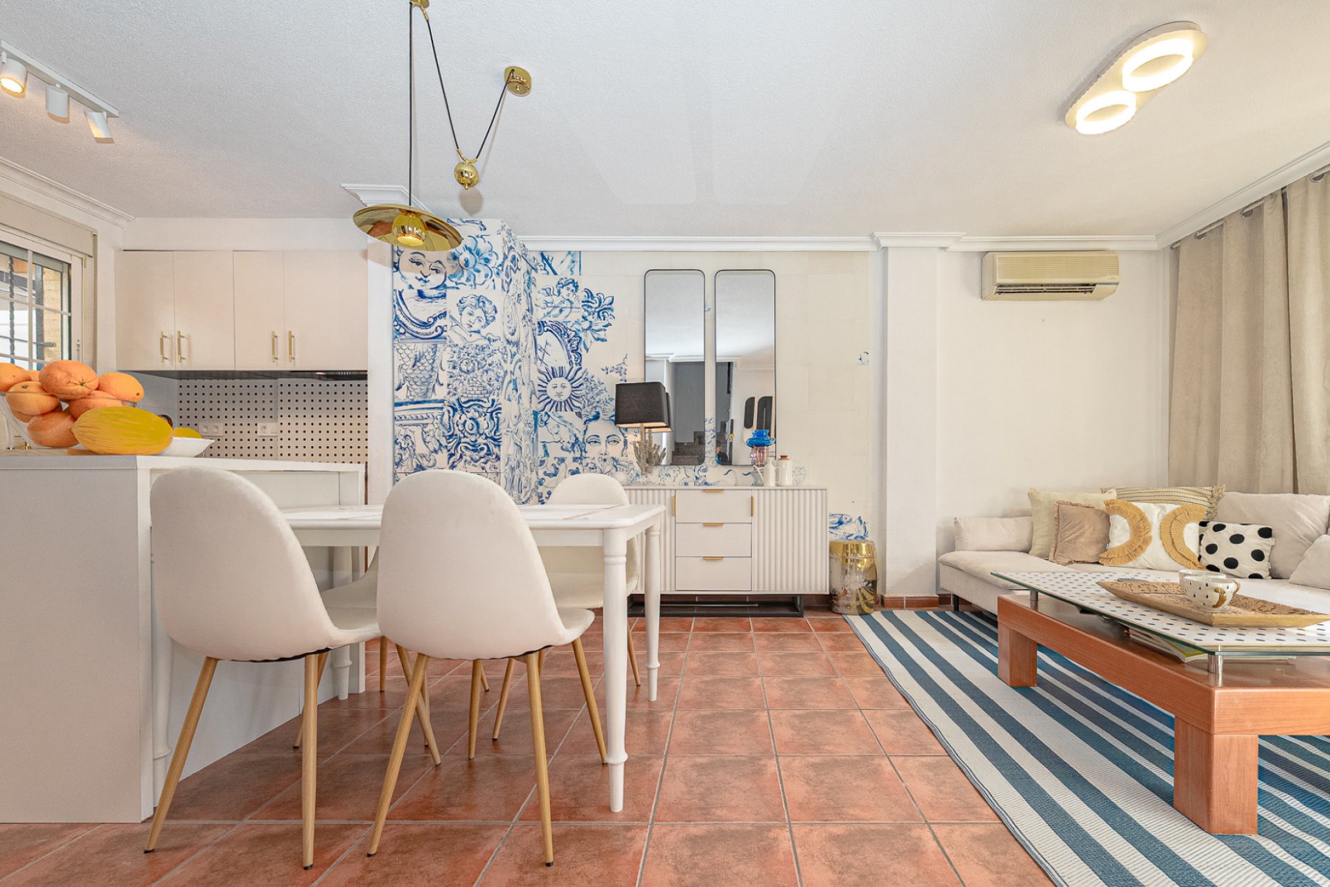 Återförsäljning - Radhus -
Playa Flamenca