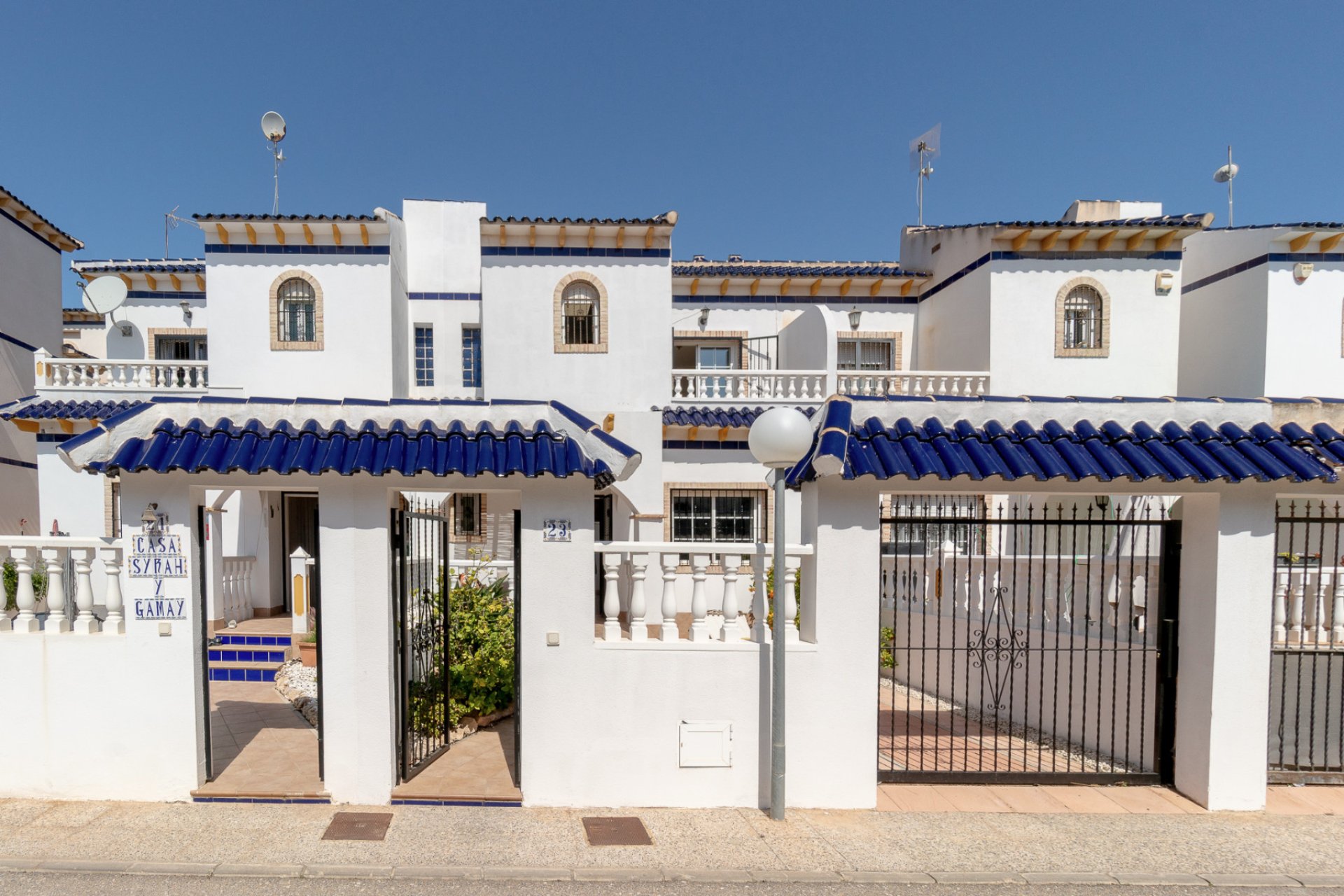 Återförsäljning - Radhus -
Playa Flamenca