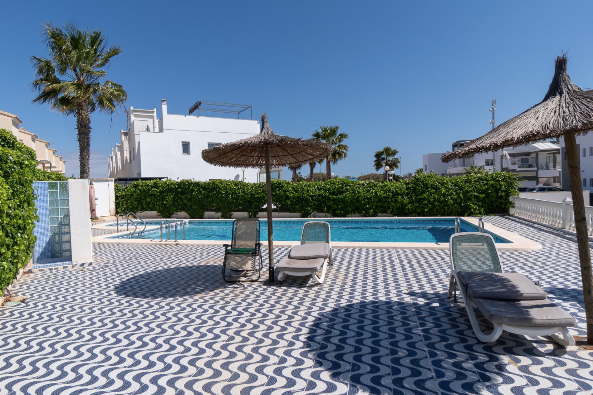 Återförsäljning - Radhus -
Playa Flamenca
