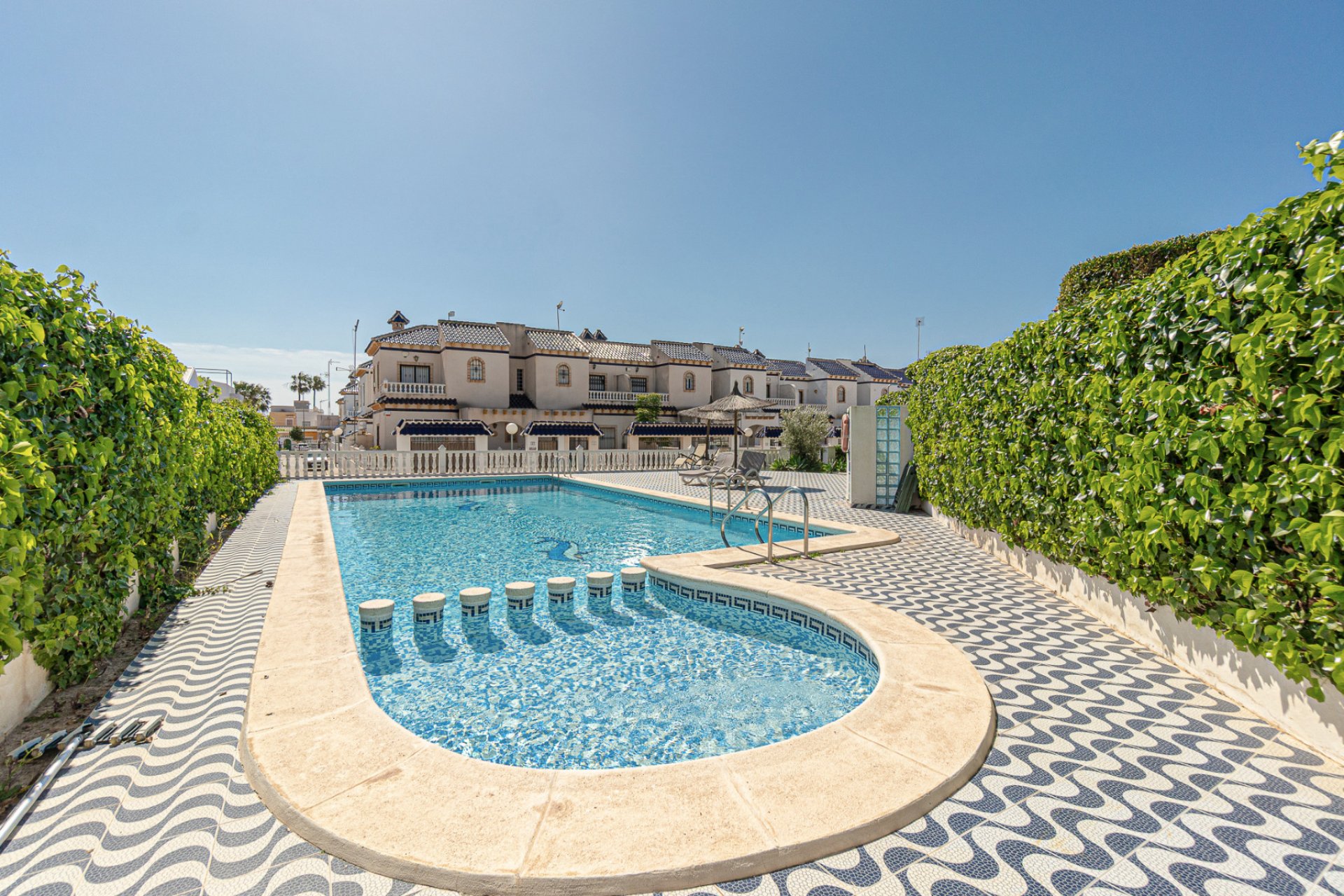 Återförsäljning - Radhus -
Playa Flamenca