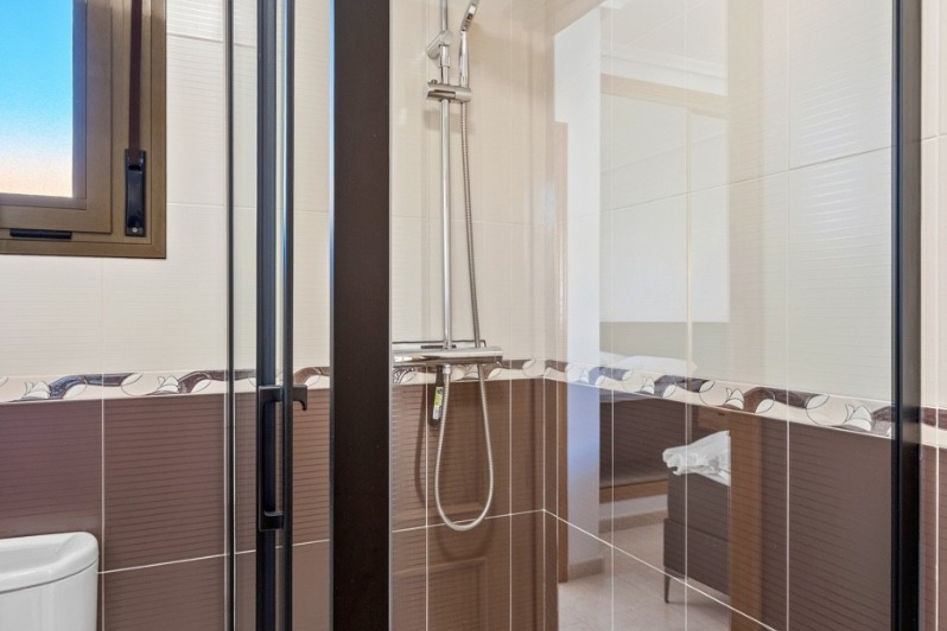 Återförsäljning - Radhus -
San Miguel de Salinas