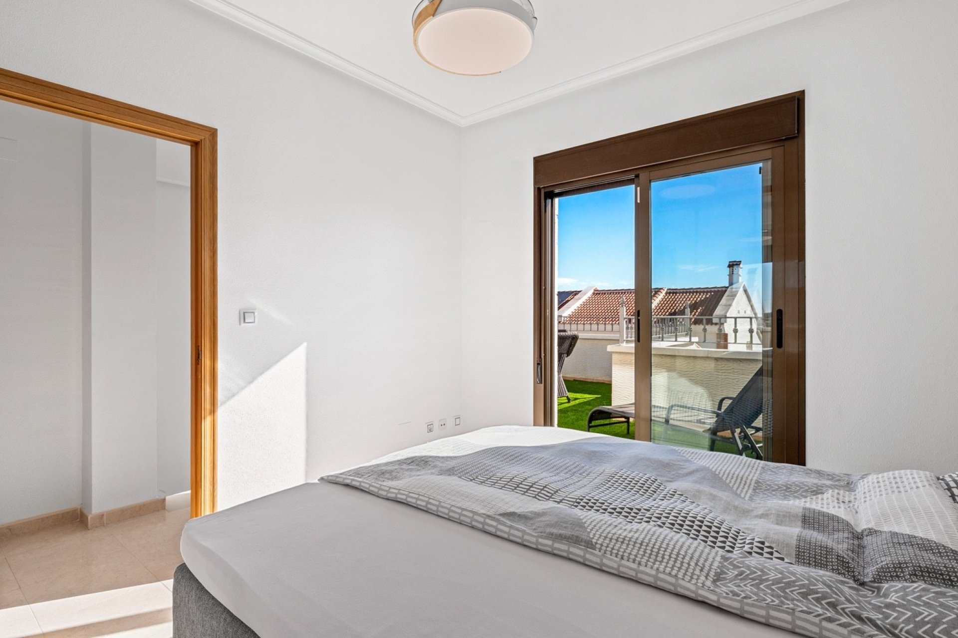 Återförsäljning - Radhus -
San Miguel de Salinas