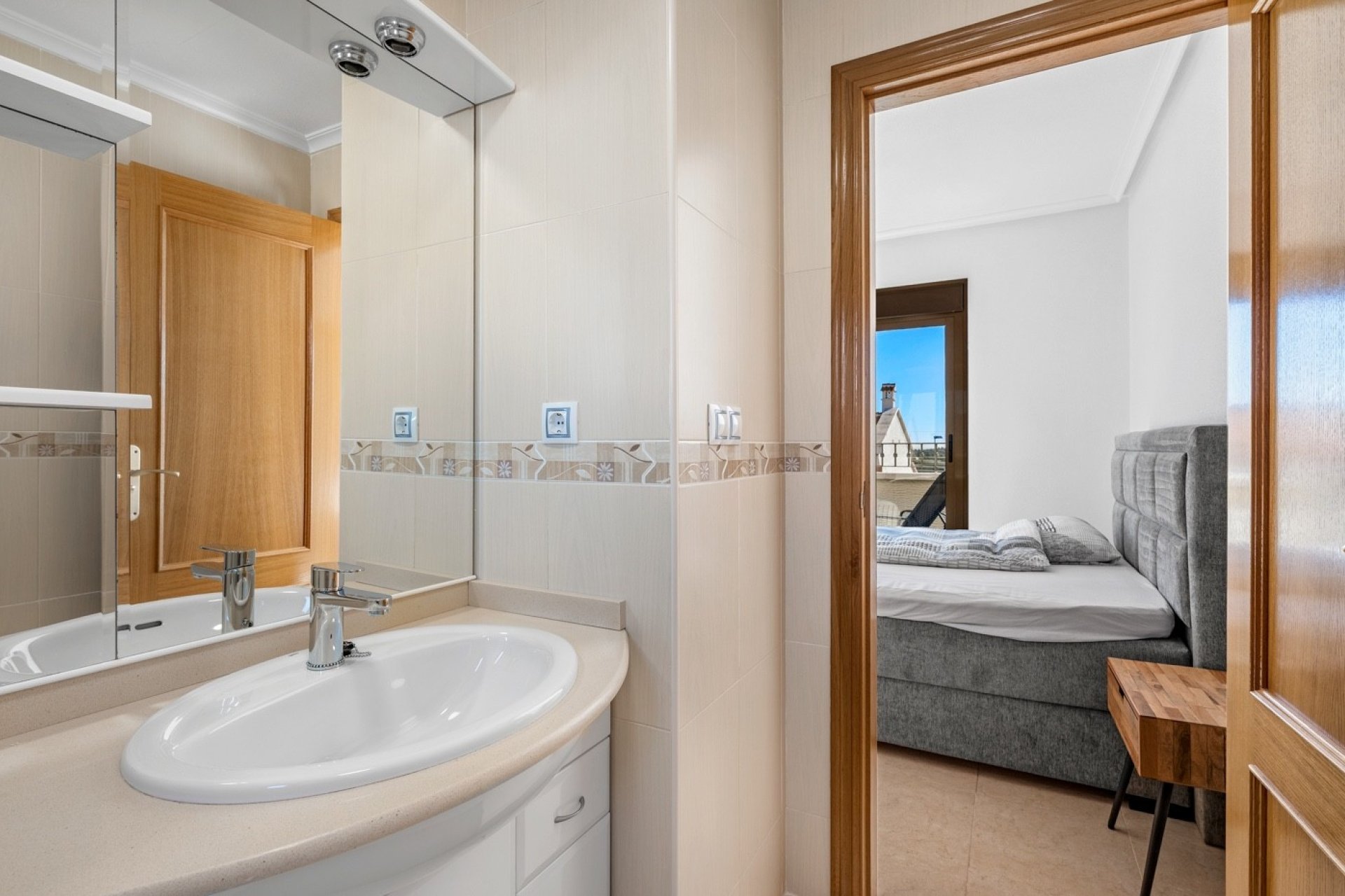 Återförsäljning - Radhus -
San Miguel de Salinas