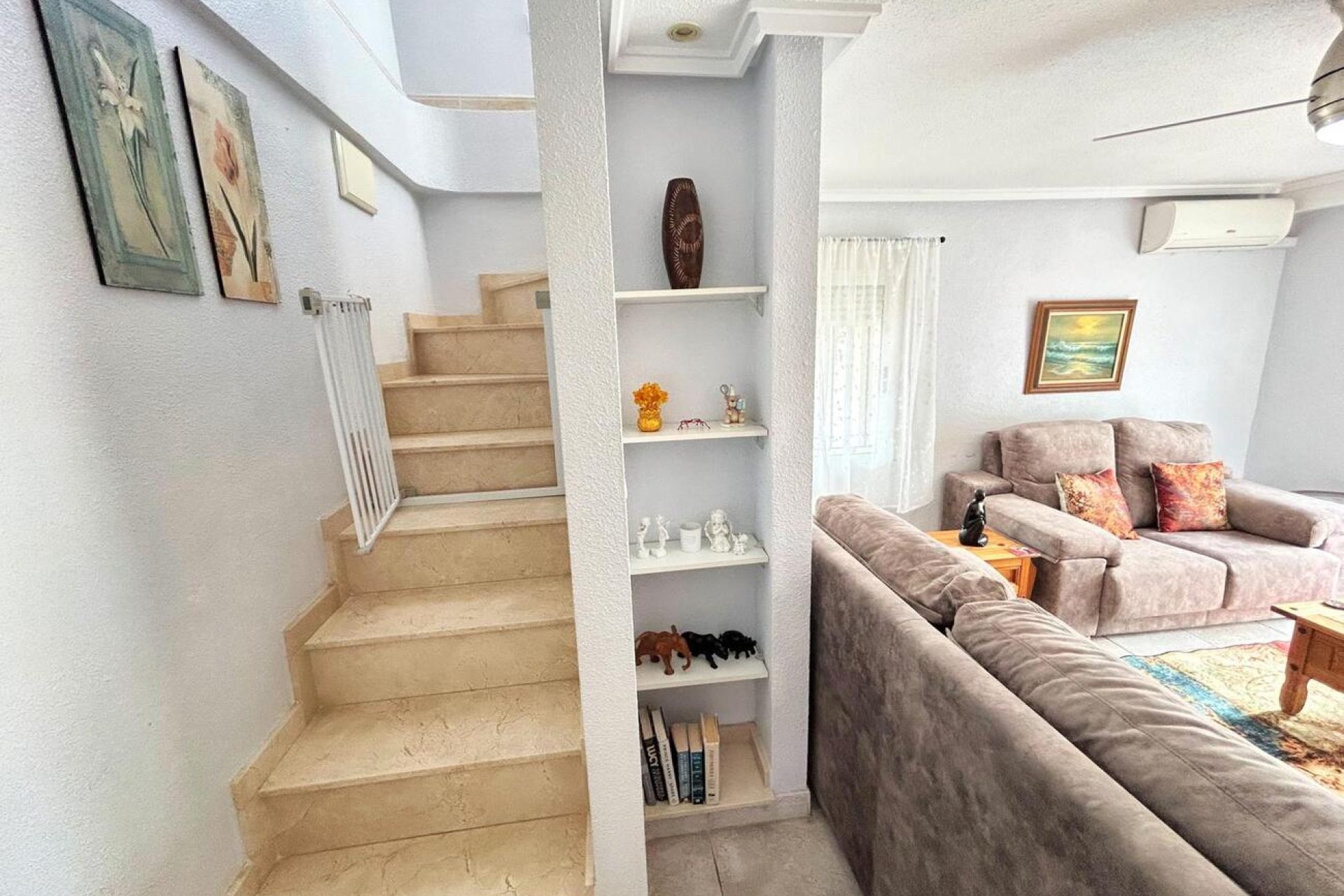 Återförsäljning - Radhus -
Villamartín - Costa Blanca