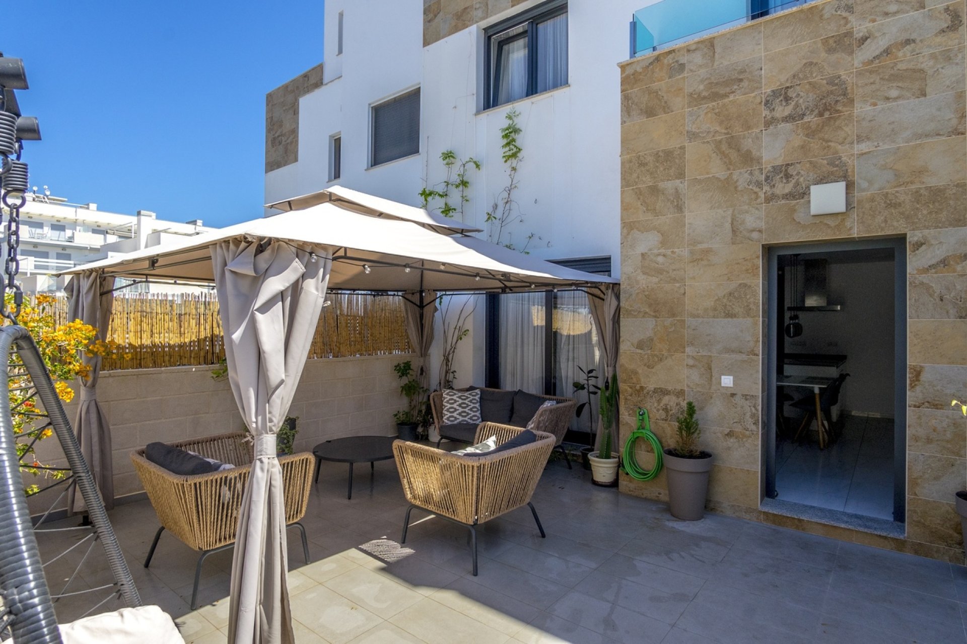Återförsäljning - Radhus -
Villamartín - Costa Blanca