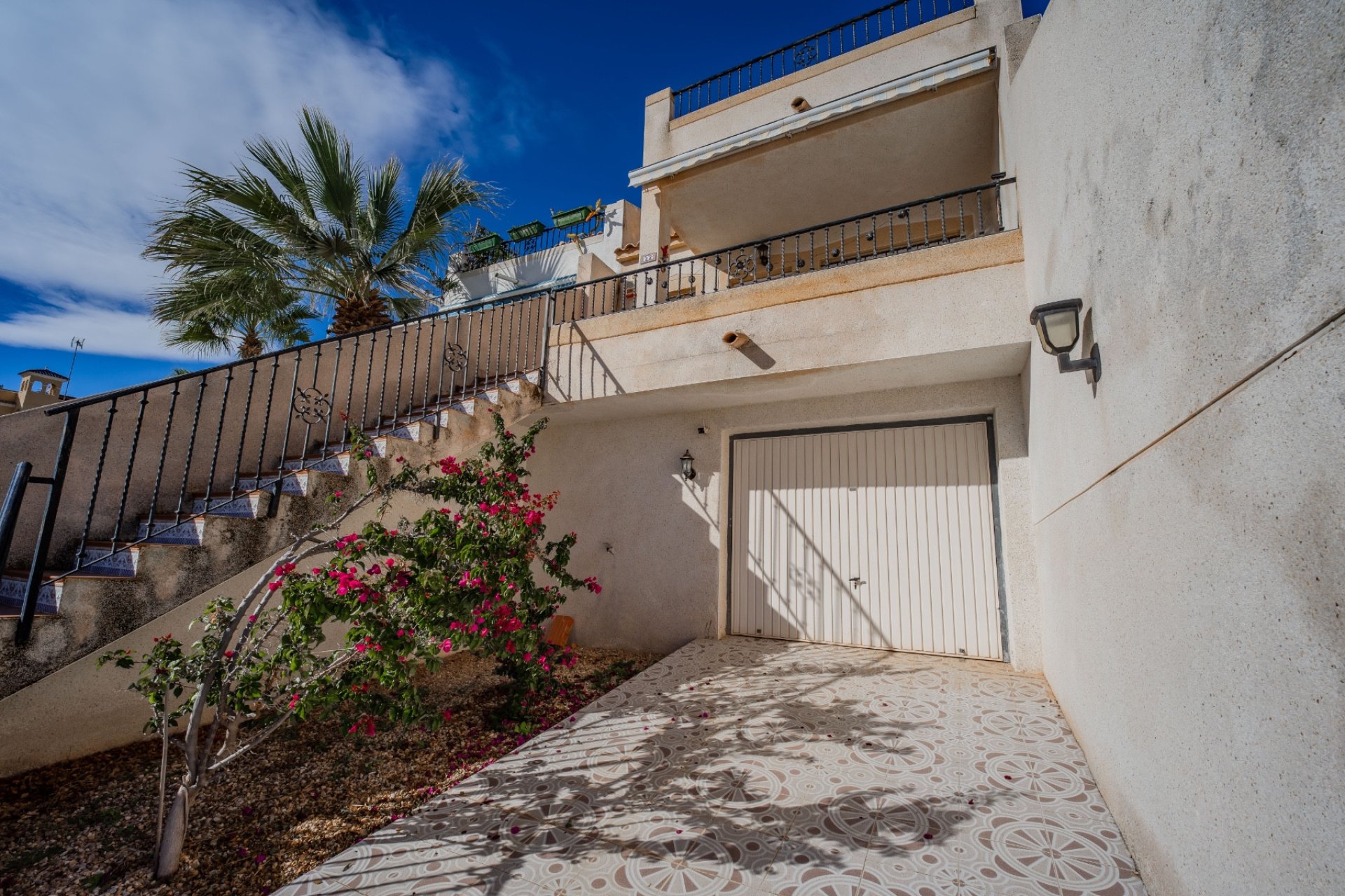 Återförsäljning - Radhus -
Villamartin - Montegolf