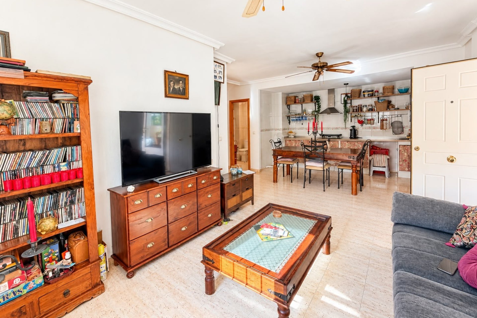 Återförsäljning - Semi - Detached Villa -
Alicante - La Florida