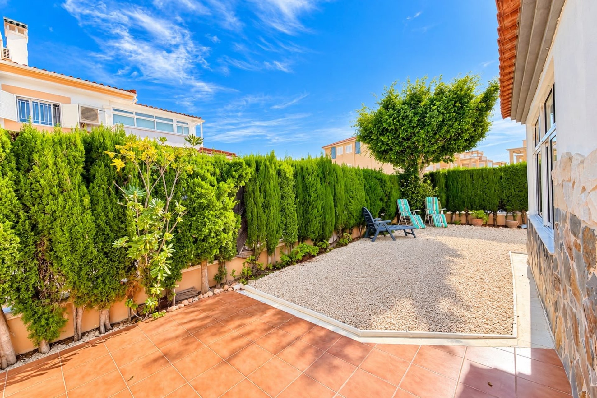 Återförsäljning - Semi - Detached Villa -
Alicante - La Florida