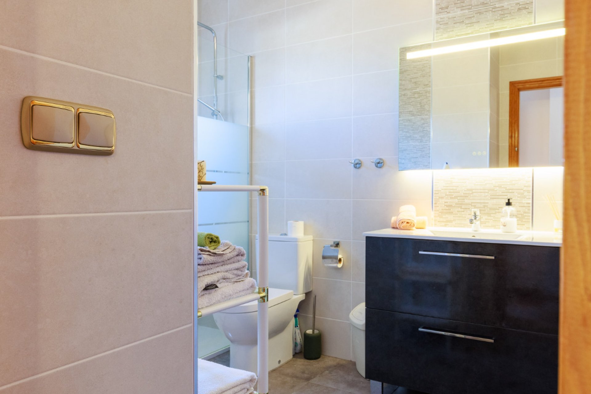 Återförsäljning - Semi - Detached Villa -
Villamartín - Pinada Golf