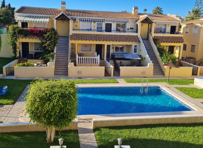 Återförsäljning - Takvåning -
Orihuela Costa - Campoamor