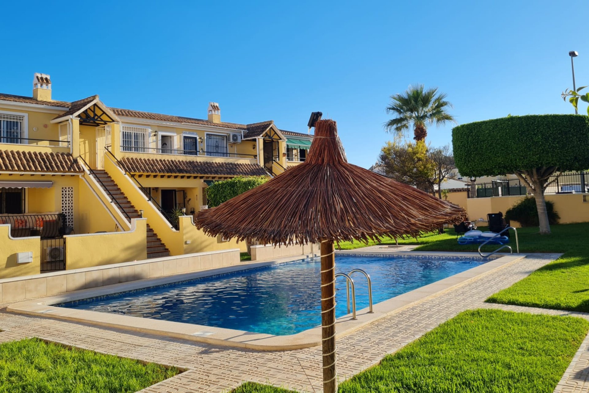 Återförsäljning - Takvåning -
Orihuela Costa - Campoamor